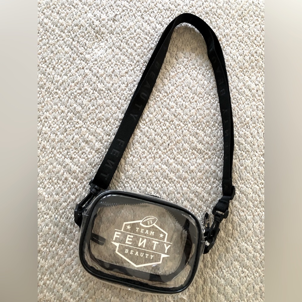 FENTY BEAUTY Stadium Crossbody